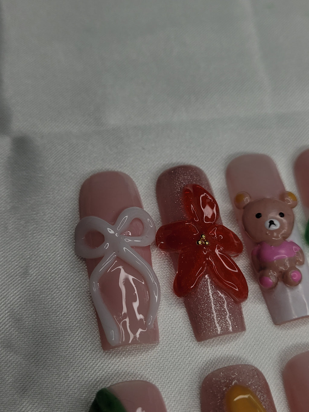 Garden Picnic Bear Set 🐻🌸✨ | 3D Press On Nails