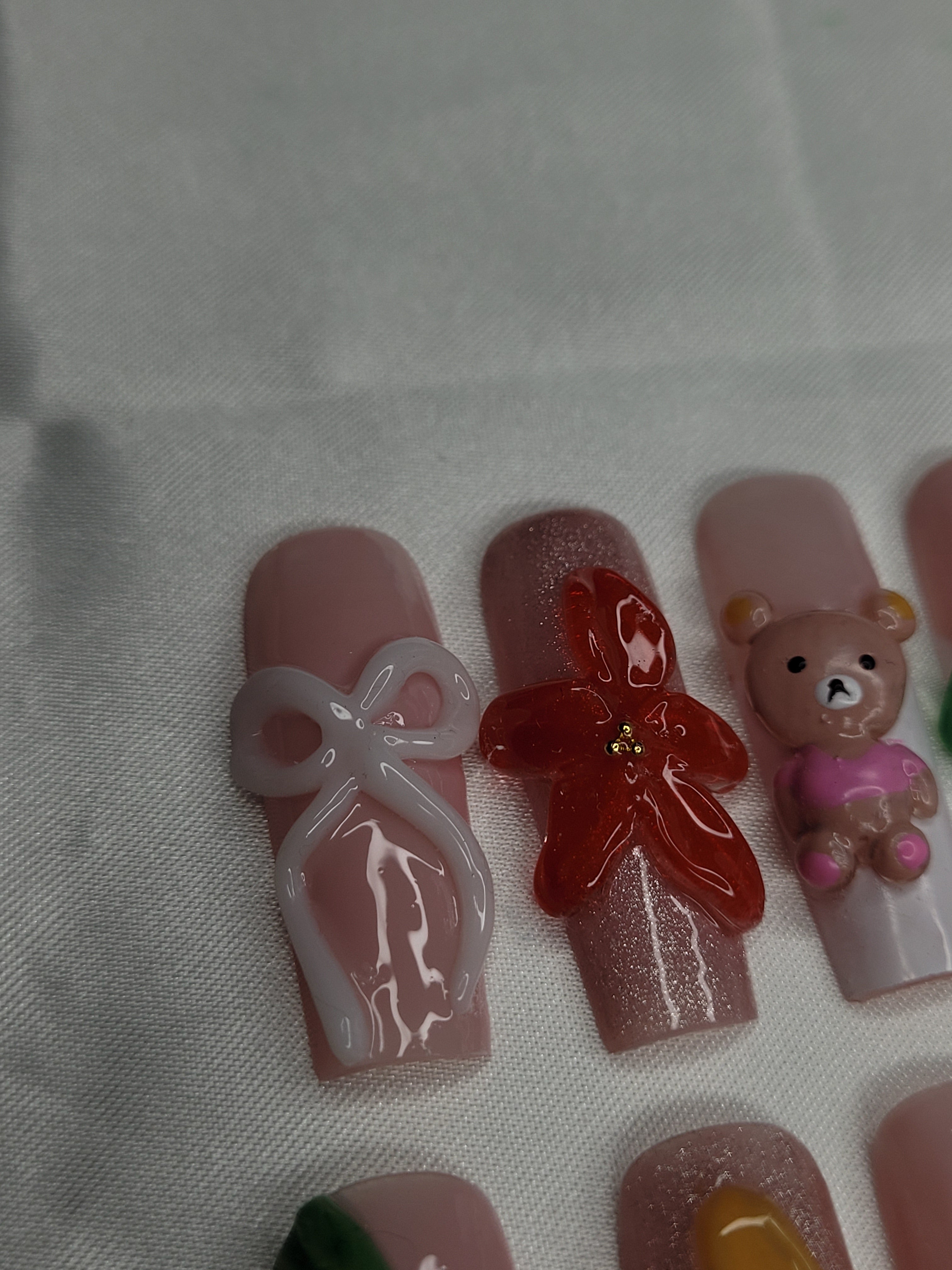 Garden Picnic Bear Set 🐻🌸✨ | 3D Press On Nails
