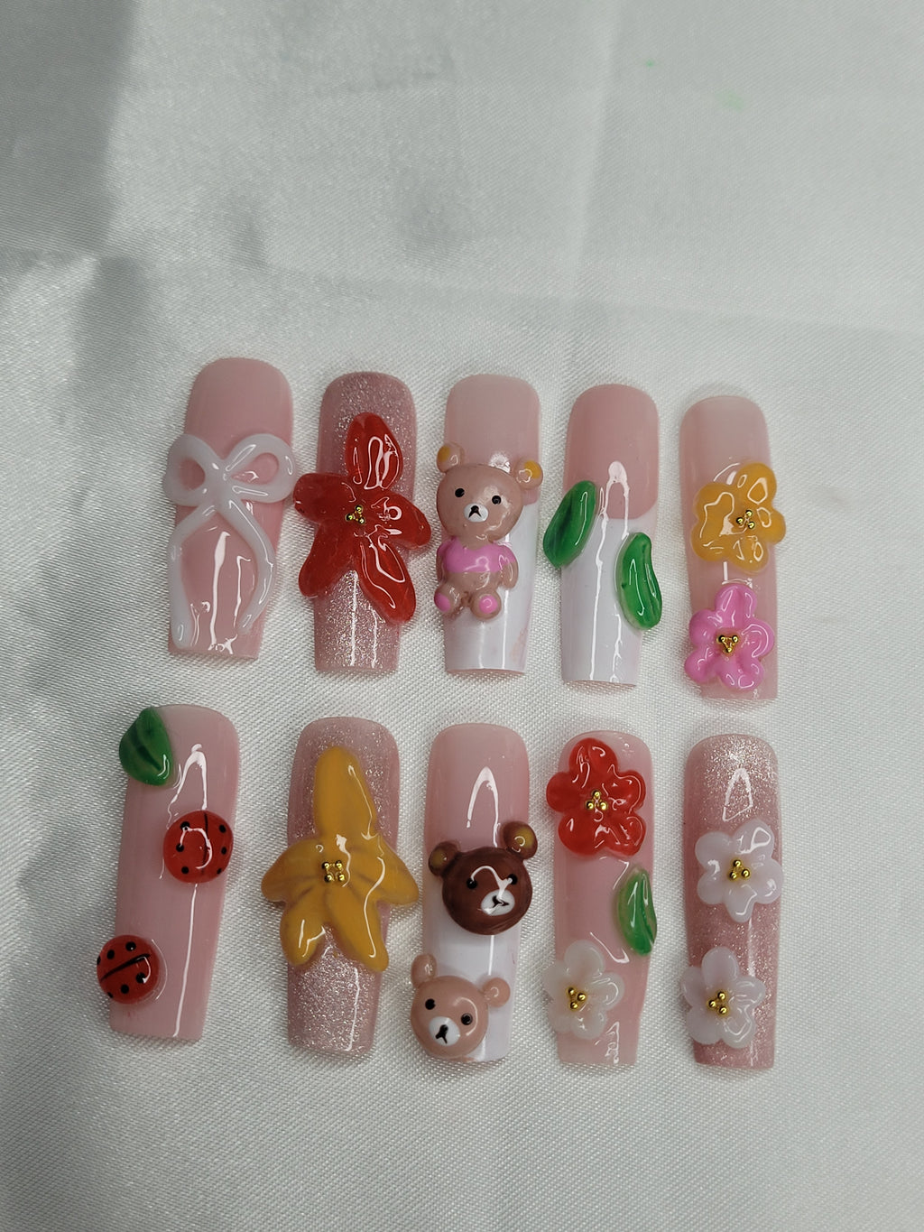 Garden Picnic Bear Set 🐻🌸✨ | 3D Press On Nails