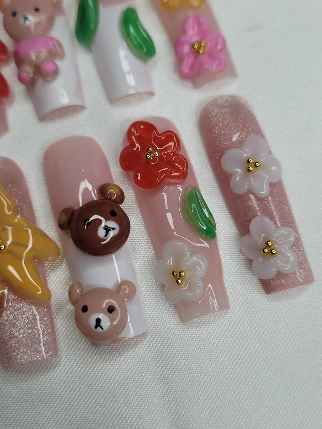 Garden Picnic Bear Set 🐻🌸✨ | 3D Press On Nails