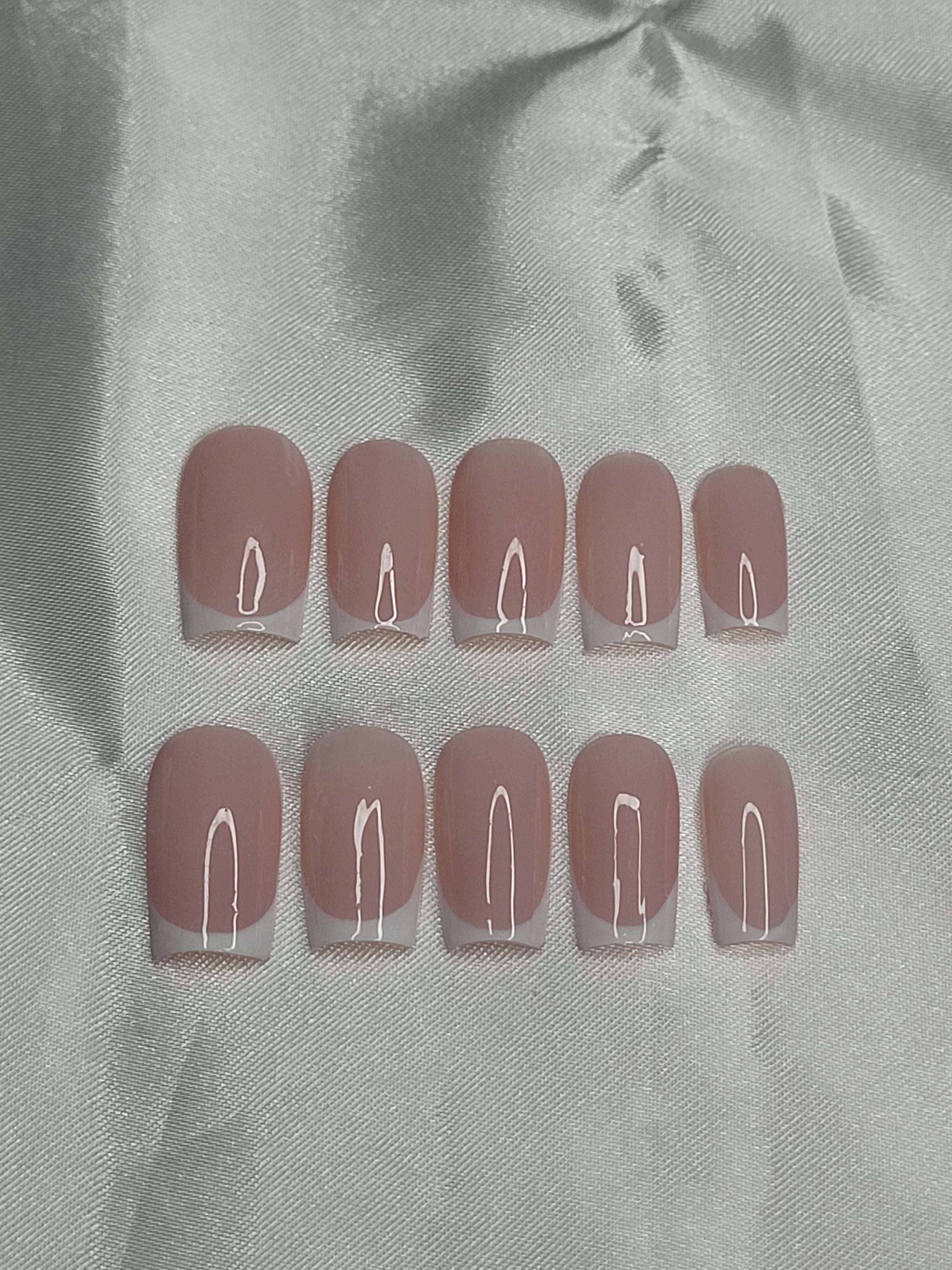 Classic French Tips Press ons