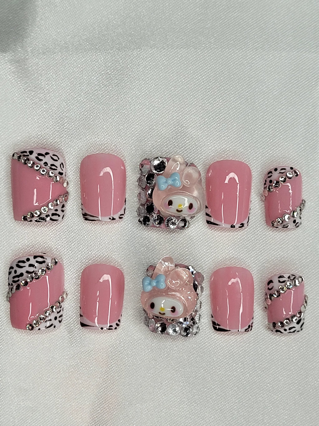My Melody Glam Press-On Nails